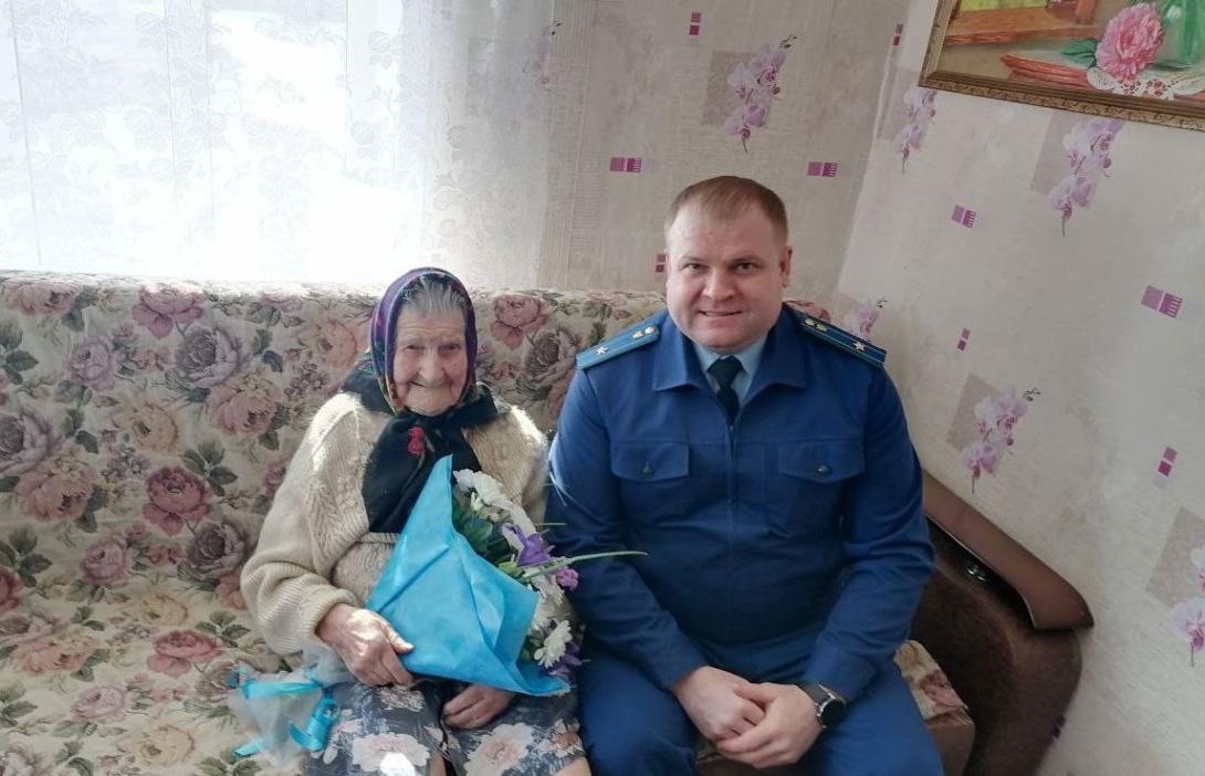 встретились с ветераном Великой Отечественной войны Анной Петровной Зеленкиной
